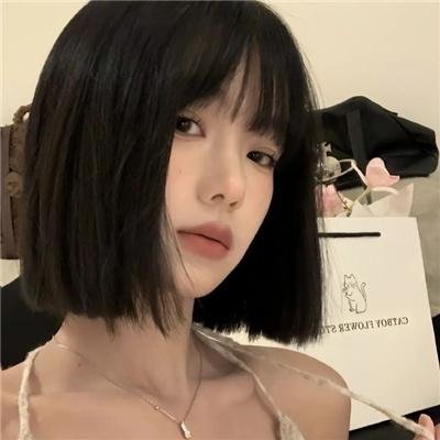深蓝色的夜晚